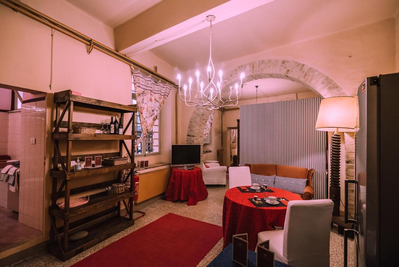 Palazzo Romani Adami Fermo Exteriér fotografie