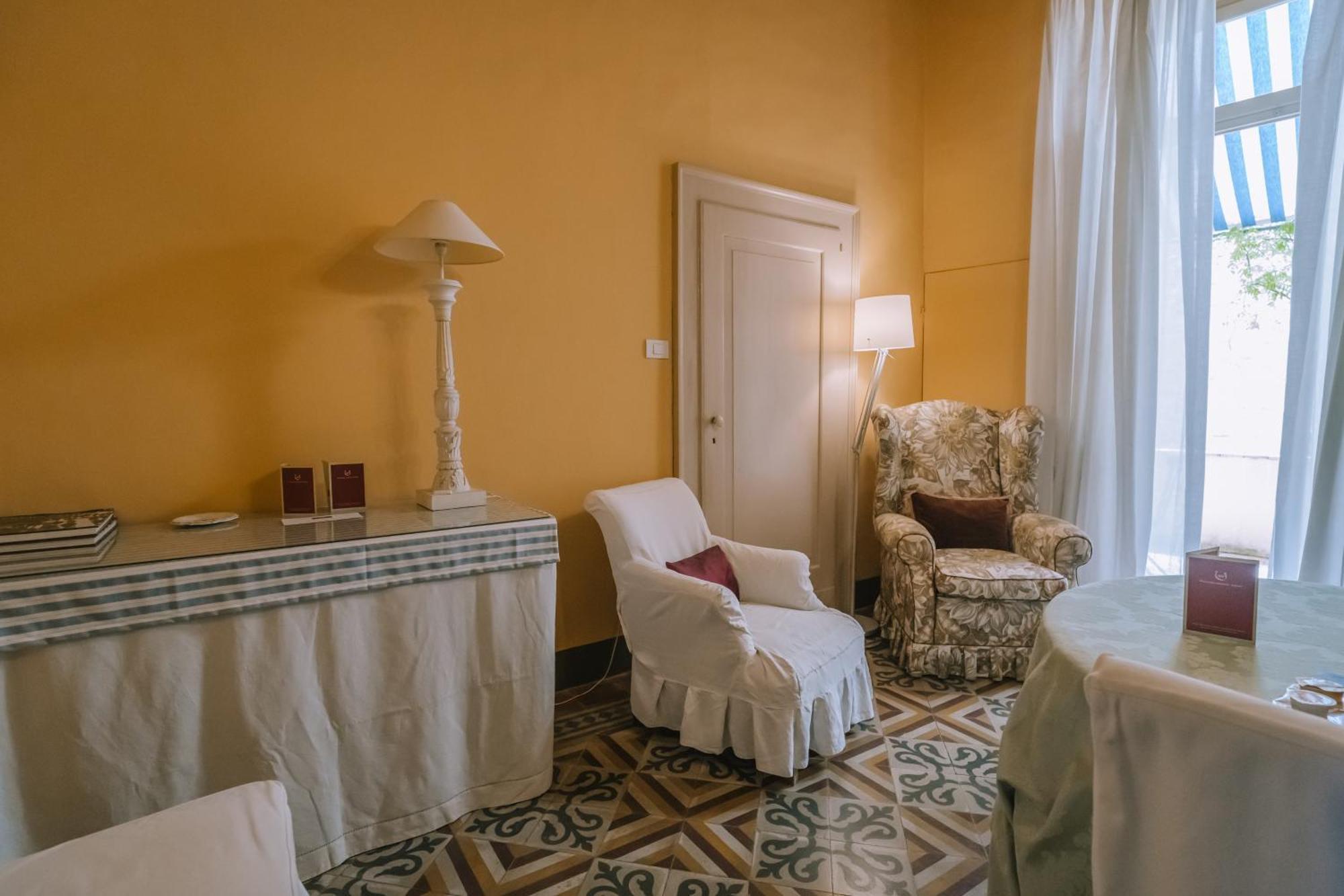 Palazzo Romani Adami Fermo Exteriér fotografie